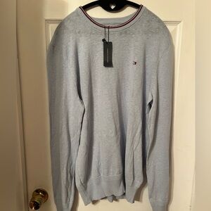 NWT Tommy Hilfiger Light Blue Men's Medium Lightweight Sweater